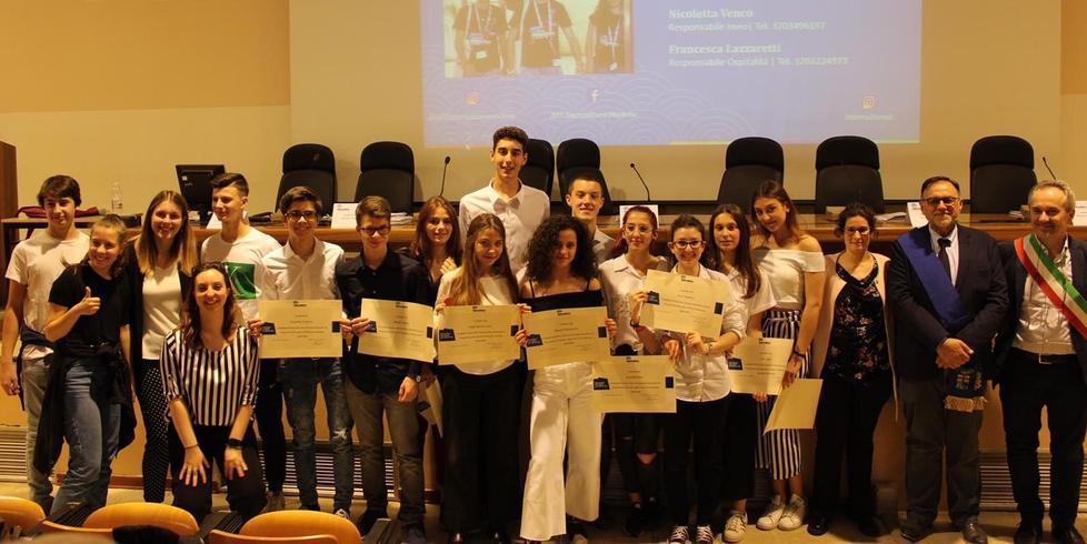 Ragazzi in quattro continenti