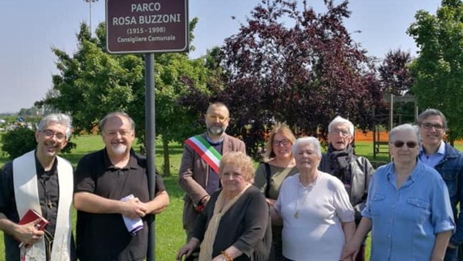 Targa in memoria di Rosa