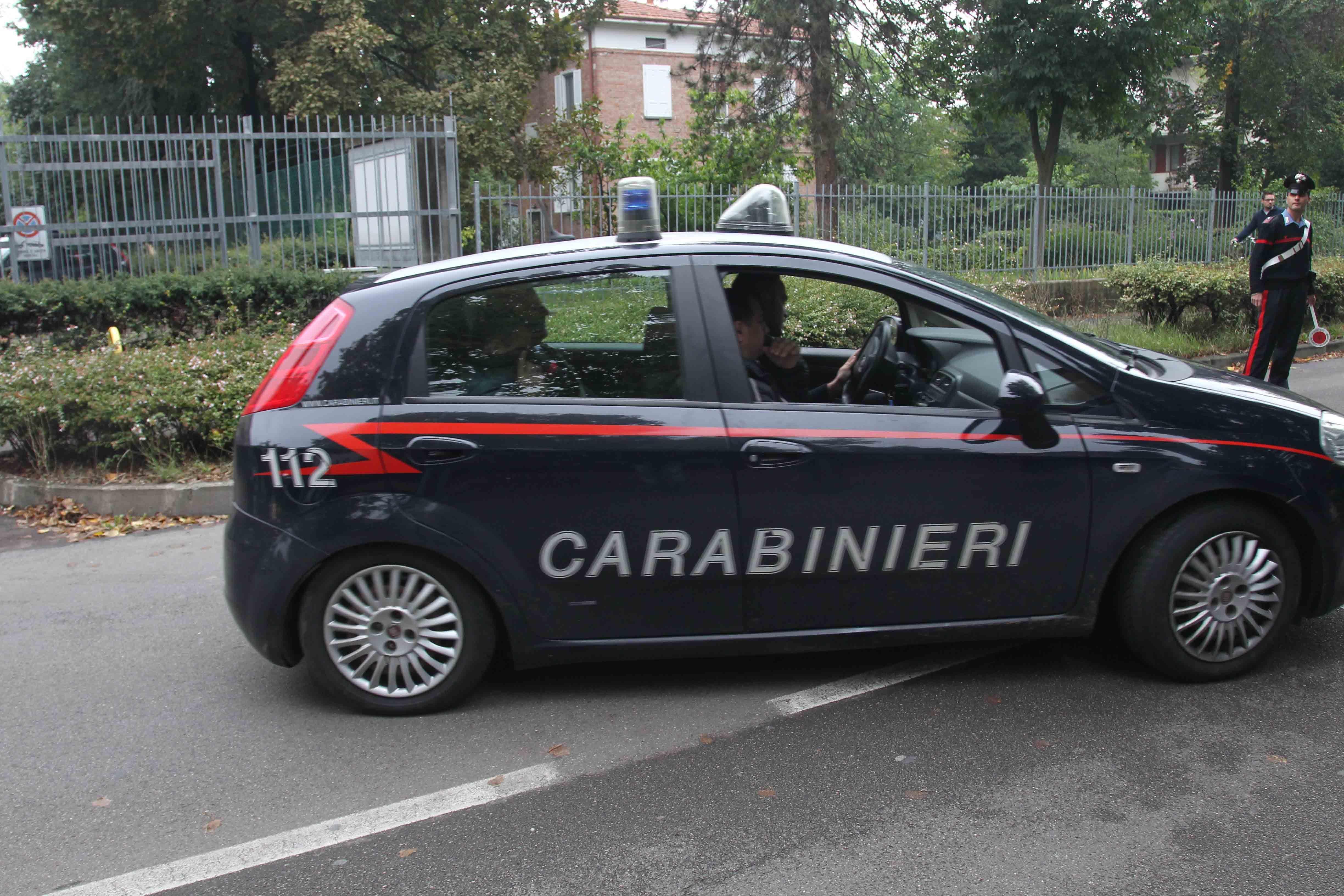 La base operativa dello spaccio? Il parcheggio del cimitero di Scandiano
