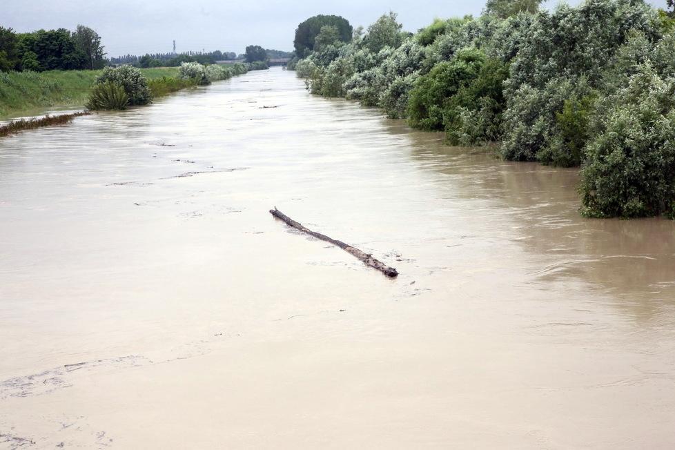 Modena, nuovo allerta fiumi si chiudono i ponti in città Gazzetta di
