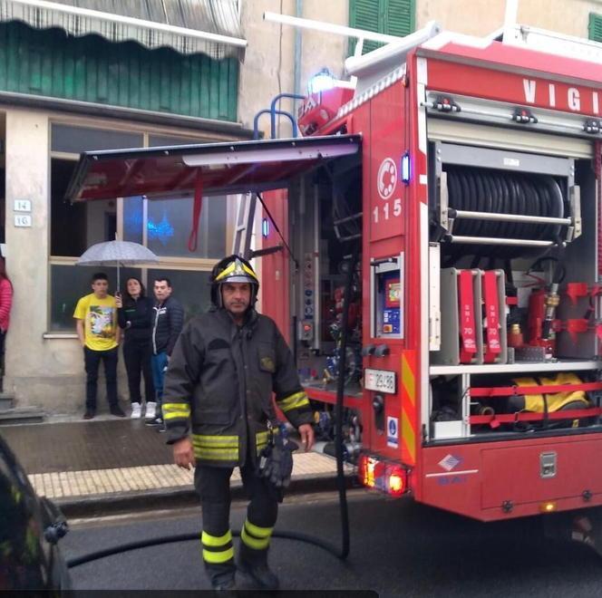Gravissima anziana intossicata in casa materasso in fiamme per una sigaretta 