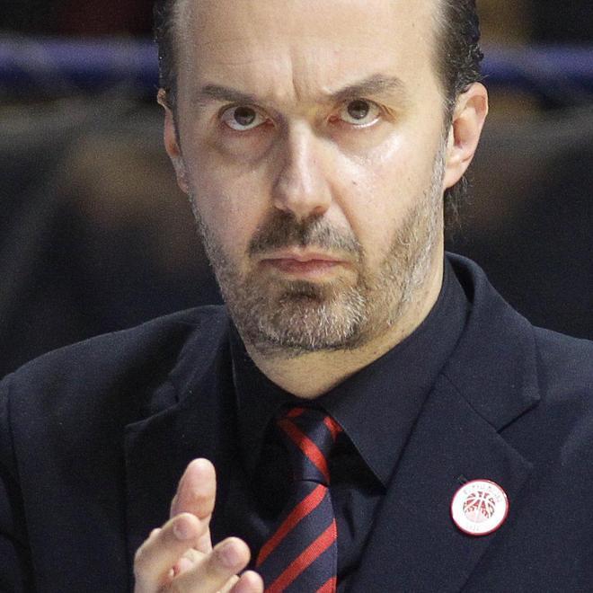 Basket, Milano in semifinale