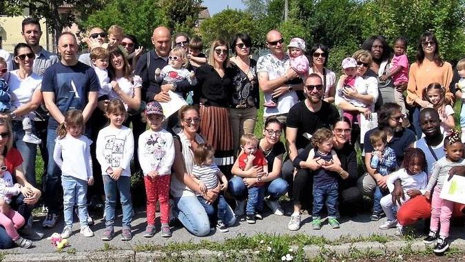 Cinquanta nuovi alberi Uno per ogni neonato