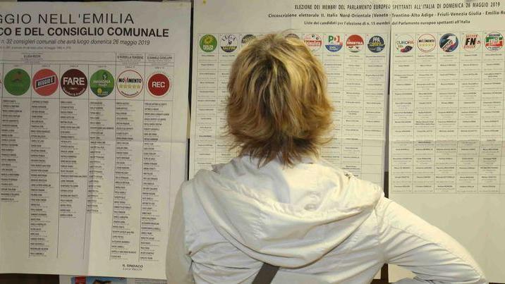 Reggio Emilia, top e flop alla sfida del voto: in 18 a secco di preferenze, molti gli “ex” bocciati