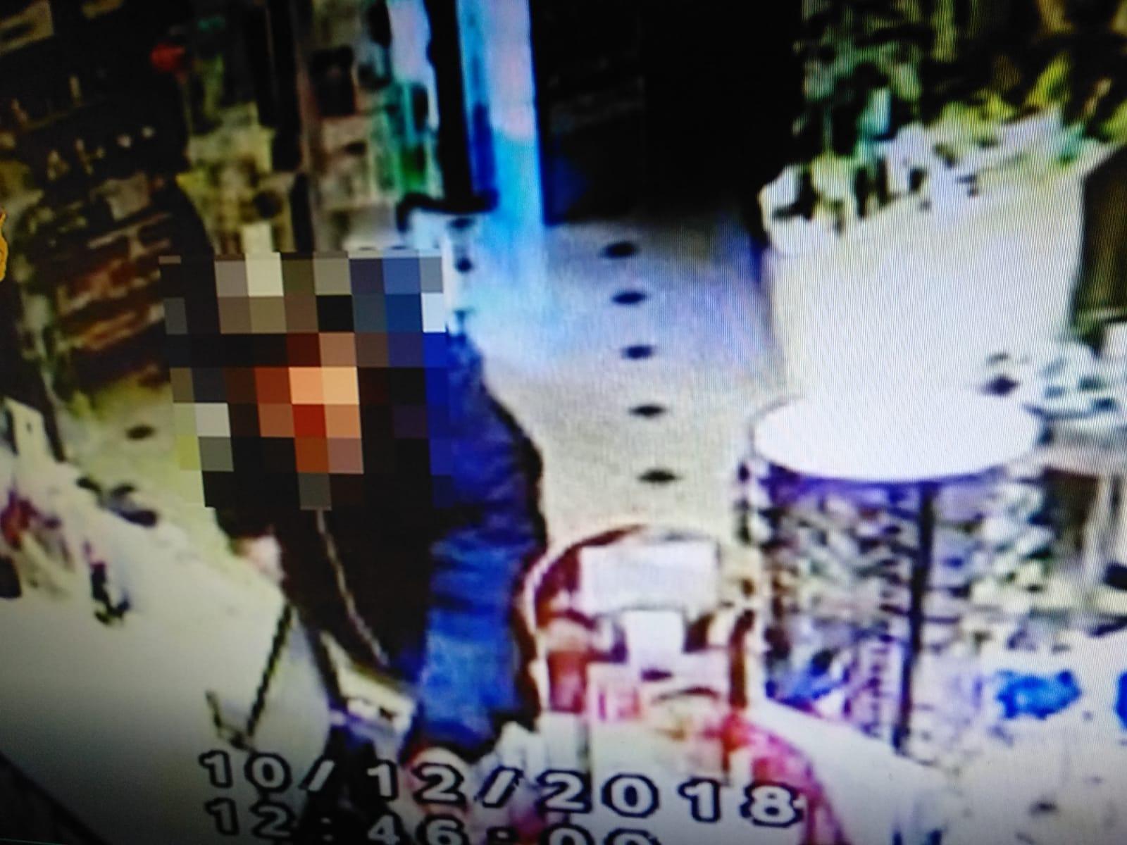 Rapinò due farmacie a Modena, catturato dalla polizia