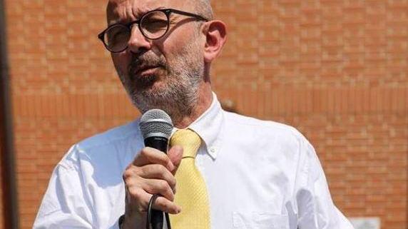 Montecchio: il paese piange Vittore Pecchini, preside e marinaio, morto a 57 anni