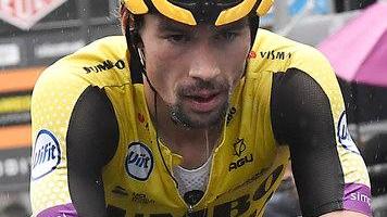 Nel diluvio Nibali fa il Coppi. E stacca Roglic