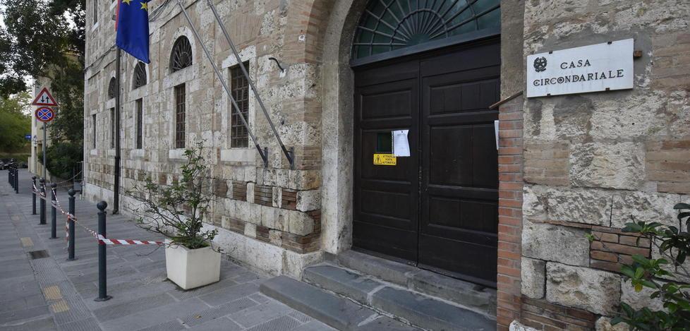 Aggredì due agenti dentro al carcere Condanna a 8 mesi 