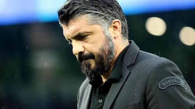 Via Leonardo e Gattuso, Maldini appeso a un filo