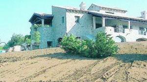 Abusi a Castiadas, sequestrata la villa del consigliere Murgioni
