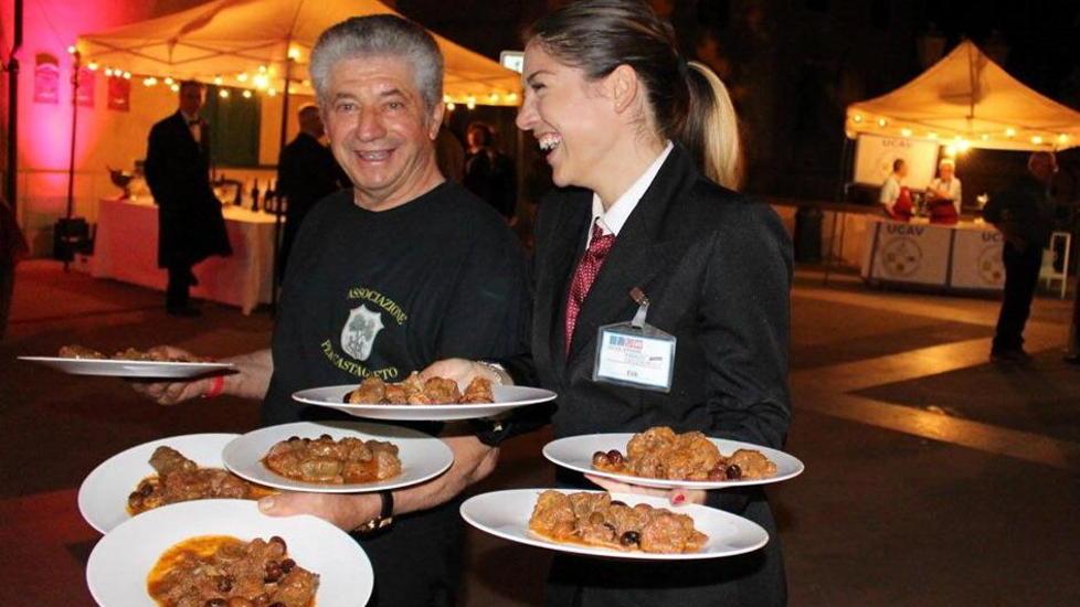 Pentole, calici e fantasia, arriva Castagneto a tavola