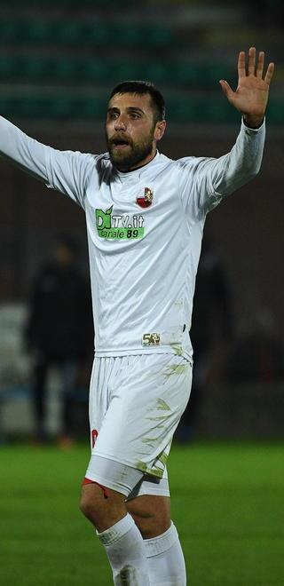 Lucchese, la sfida salvezza passa dai gol di Sorrentino 