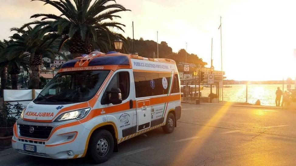 Ambulanza senza medico, sindaci sul piede di guerra