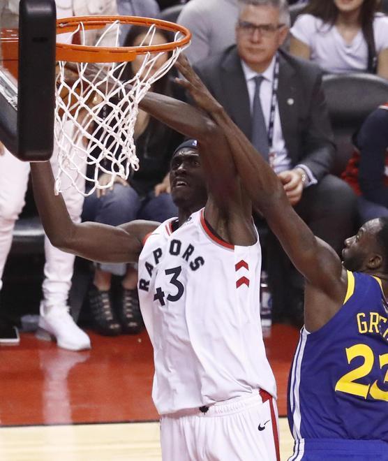 Toronto, subito un’impresa Siakam da sballo: 32 punti e Golden State già rincorre
