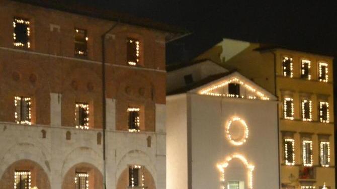 Santa Croce, addio ai lumini con la cera Dal prossimo 13 settembre saranno a led