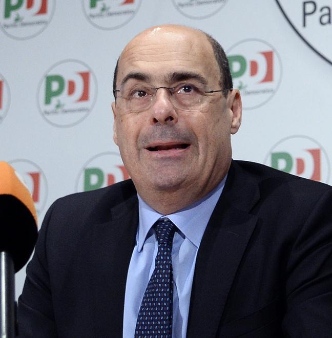 Il segretario del Pd Nicola Zingaretti lunedì a Piombino