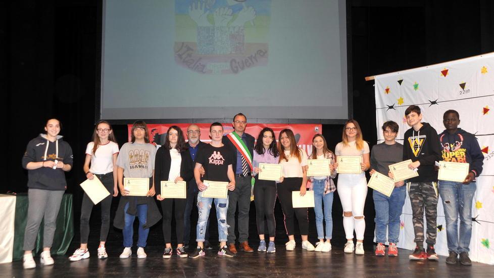 Cittadinanza onoraria di Benini a 12 studenti di origini straniere 