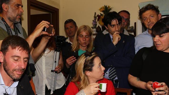Giorgia, venga a prendere un caffè da noi alla Guglia