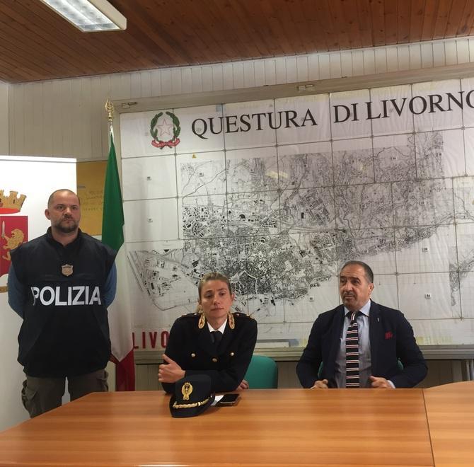 Contratti di lavoro falsi e nozze con le colf per vivere in Italia: arrestati sette livornesi 