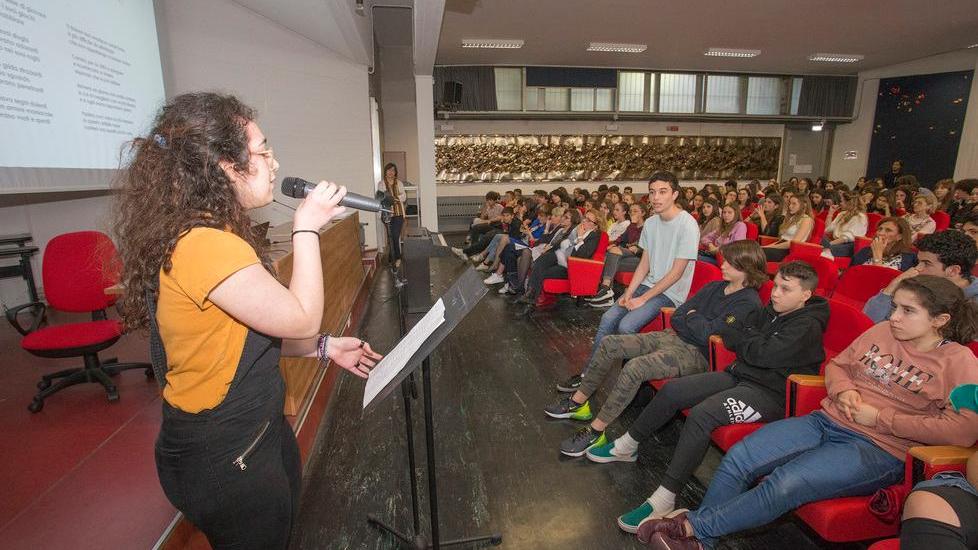 Studenti a caccia di... sguardi I giovani scelgono la loro arte