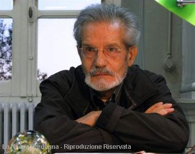 Giulio Angioni componente della giuria presieduta da Vindice Ribichesu 