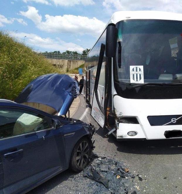 Incidente per il bus che trasportava i giovani calciatori 