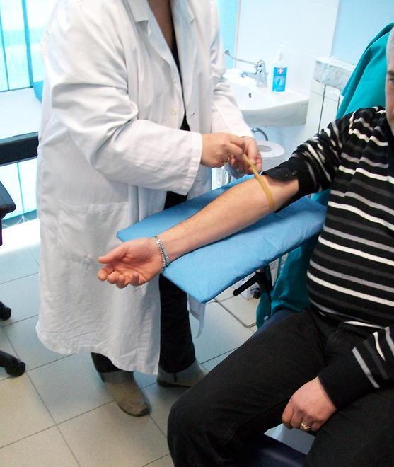 Esami del sangue, ora serve la prenotazione