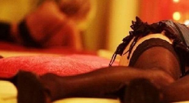 Casa a luci rosse scoperta a Gattatico, denunciata una cinese