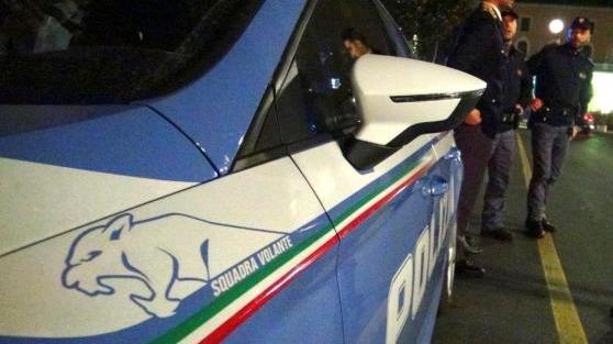 Una volante della polizia
