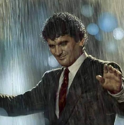 25 anni senza Troisi: un lampo luminoso durato troppo poco per il cinema italiano 
