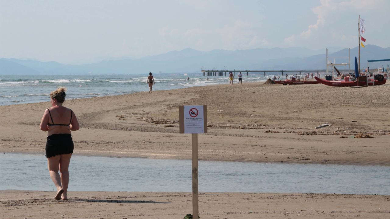 Divieto di balneazione alla foce del Motrone