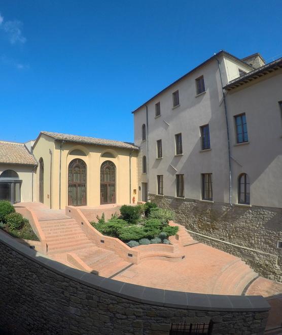 Spazio Volterra riapre con manga, Ortino e Nof4 