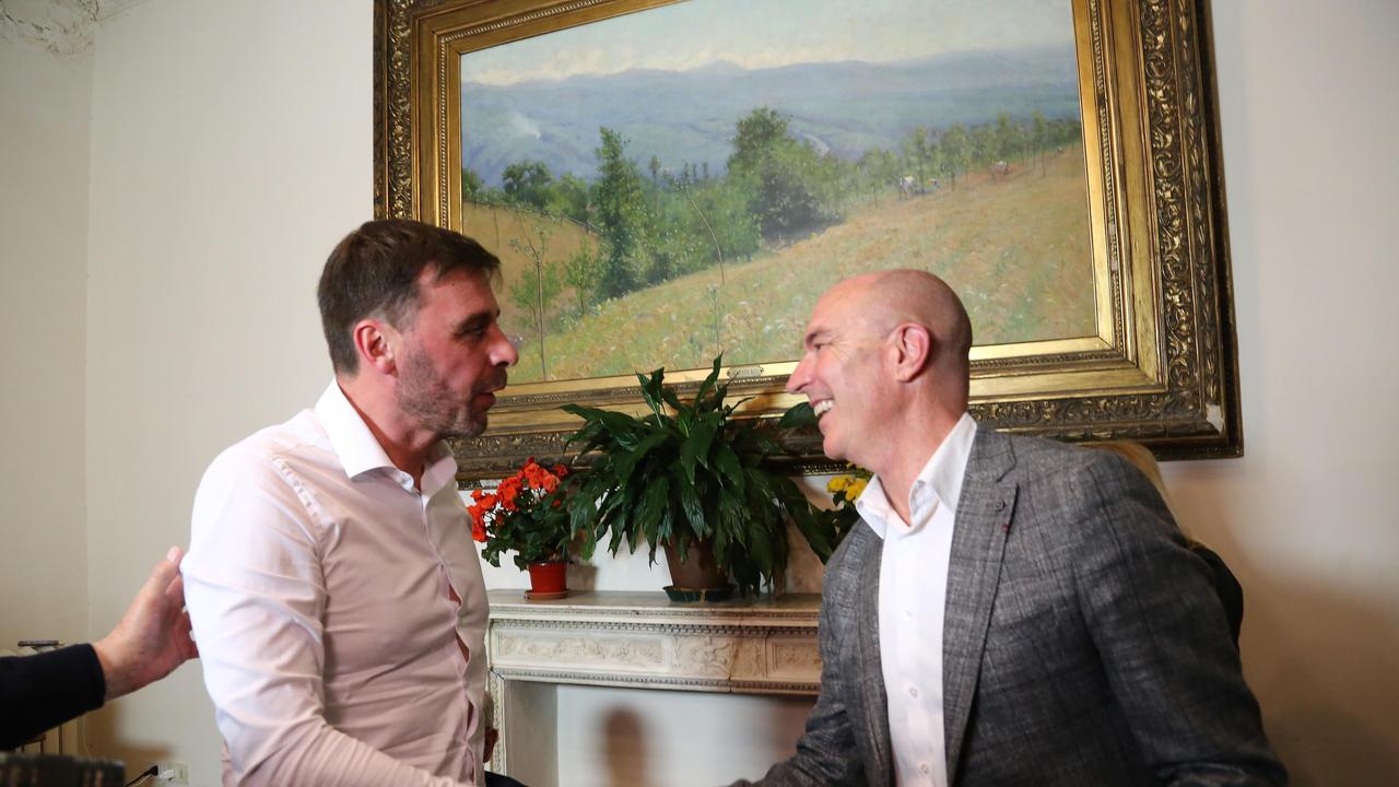Ballottaggio, i candidati a confronto sul palco del Tirreno
