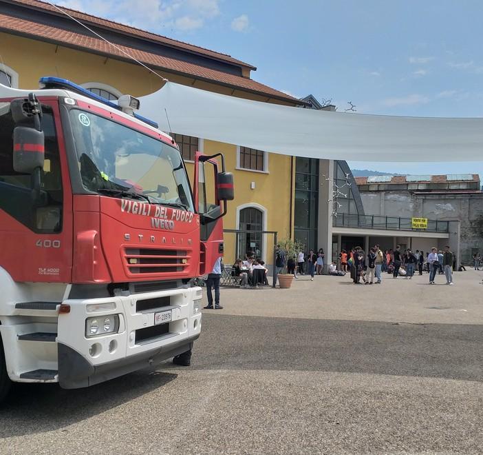Bolle giganti, musica e spuntini alla Campolmi
