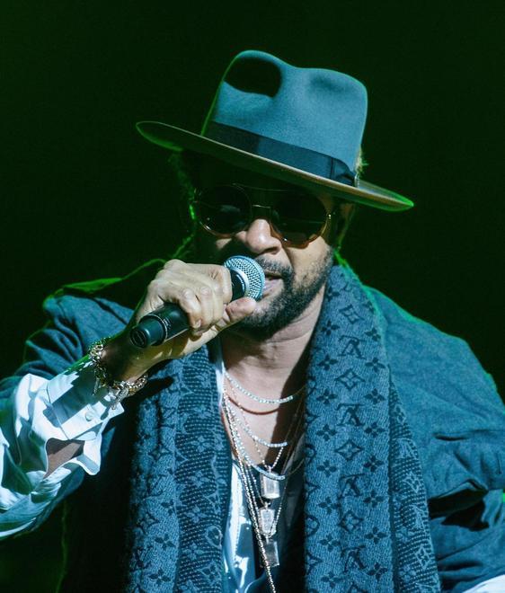Irrompe l’energia di Shaggy e del suo reggae da ballare
