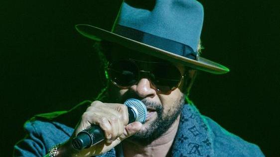 Irrompe l’energia di Shaggy e del suo reggae da ballare