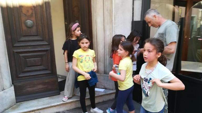 Piazze e strade colorate tra pittura, pattinaggio, bicicletta più tante attività dedicate ai bambini