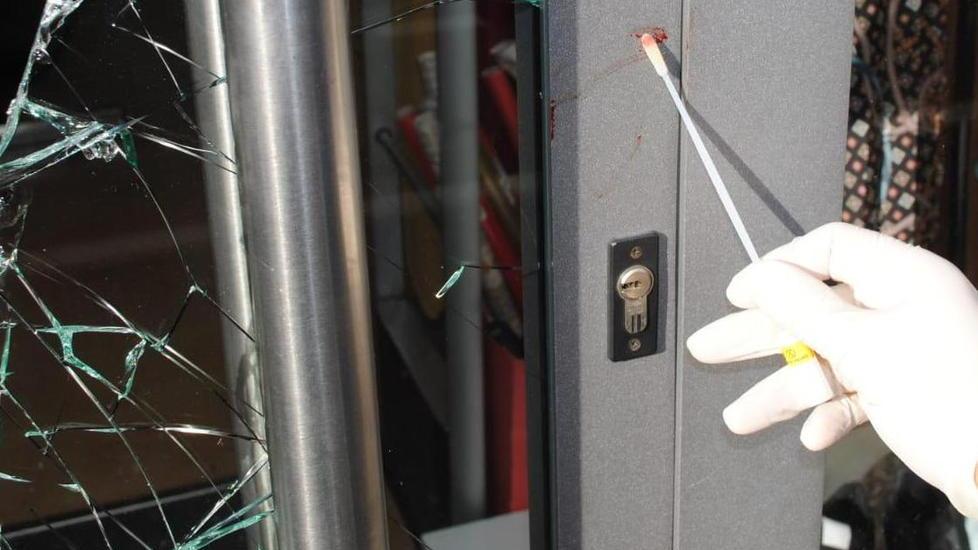 Ladro seriale incastrato dalla prova del Dna: scatta un’altra denuncia