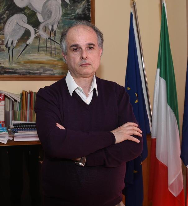 I bulli truccarono i voti sul pc dell’insegnante, preside finisce sotto processo 