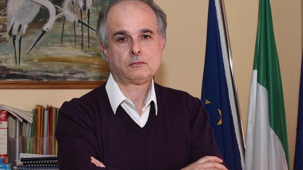 I bulli truccarono i voti sul pc dell’insegnante, preside finisce sotto processo