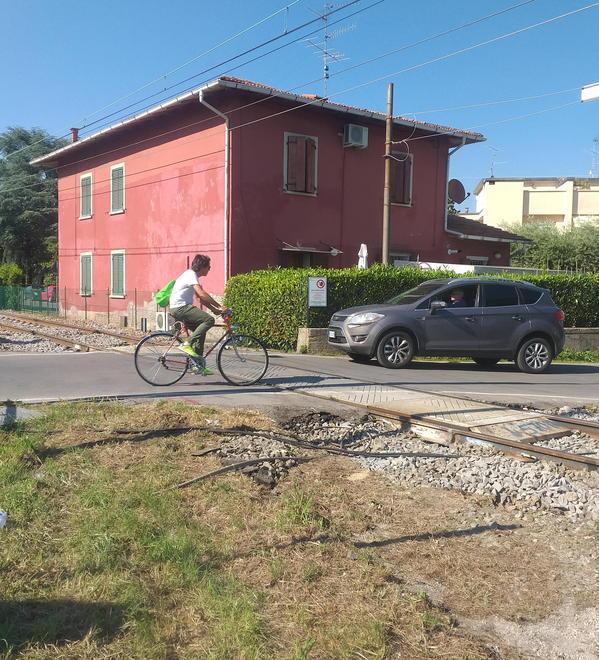 Col bel tempo tornano i cantieri stradali: lavori in via Antonelli fino al 29 giugno 
