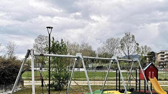 Cinque nuove telecamere per scuole e parco