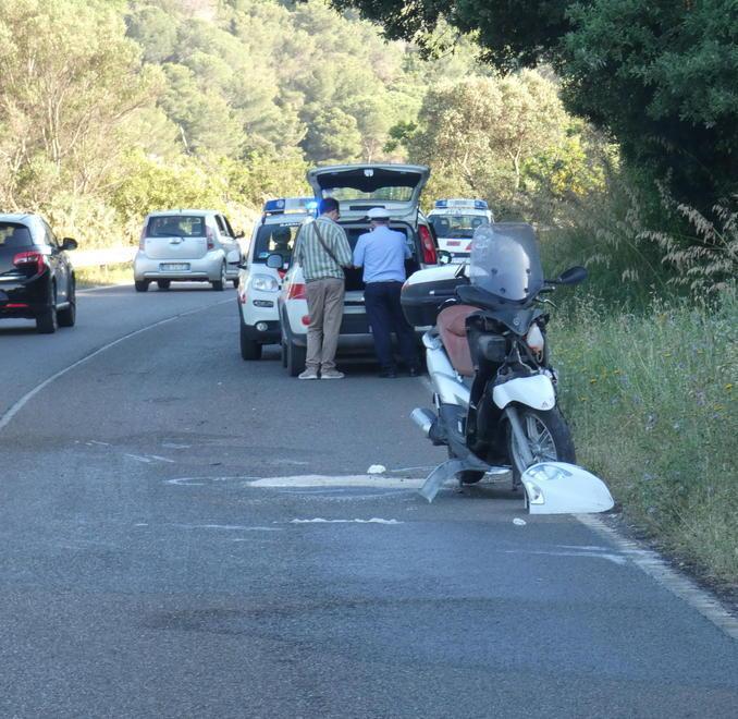 In scooter con il padre, grave una 17enne 