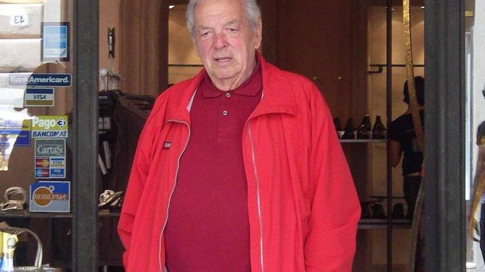 Elegante e gentile, addio Enzo storico negoziante del centro