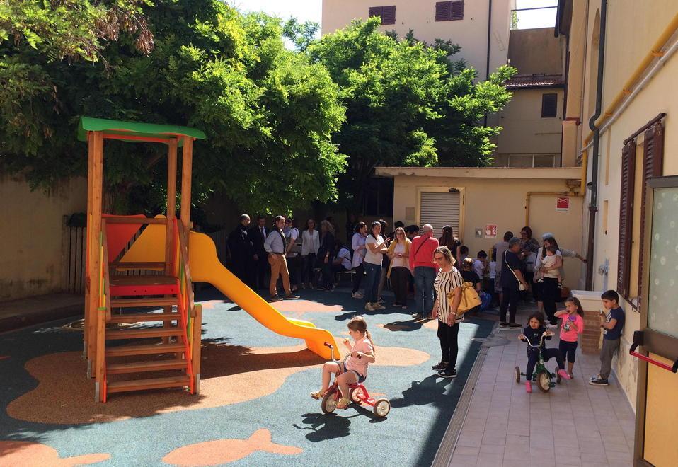 Nuovo spazio giochi all’asilo Sacro Cuore