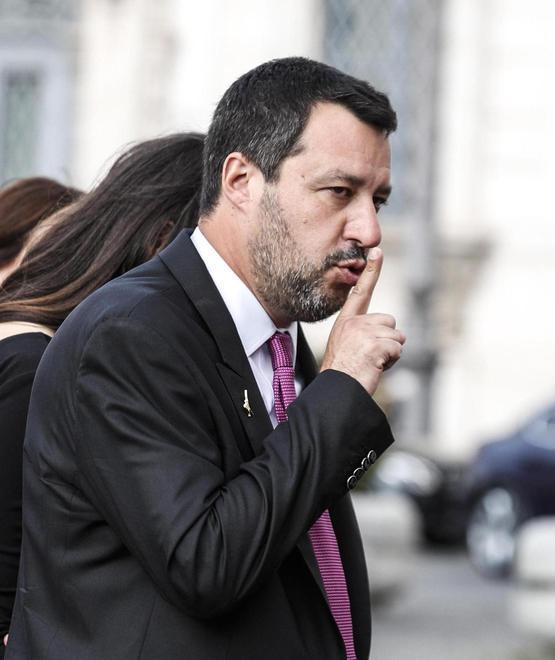 Salvini annuncia arresti non ancora fatti e la gaffe fa arrabbiare la Procura 