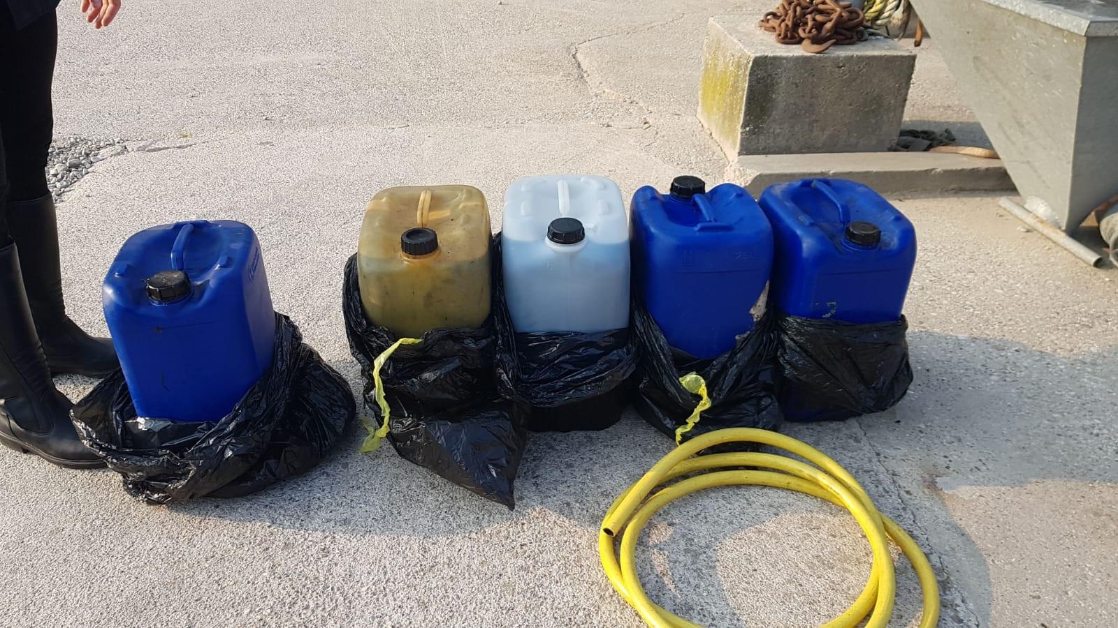 Ladri di gasolio immortalati dalle telecamere, denunciati in tre