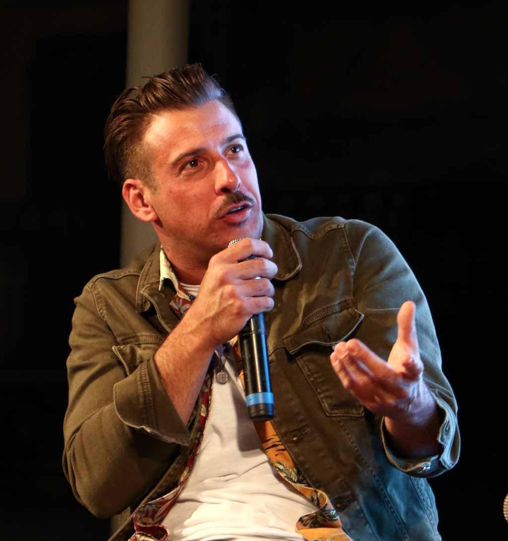 La città assegna l’Alta Benemerenza a Francesco Gabbani 