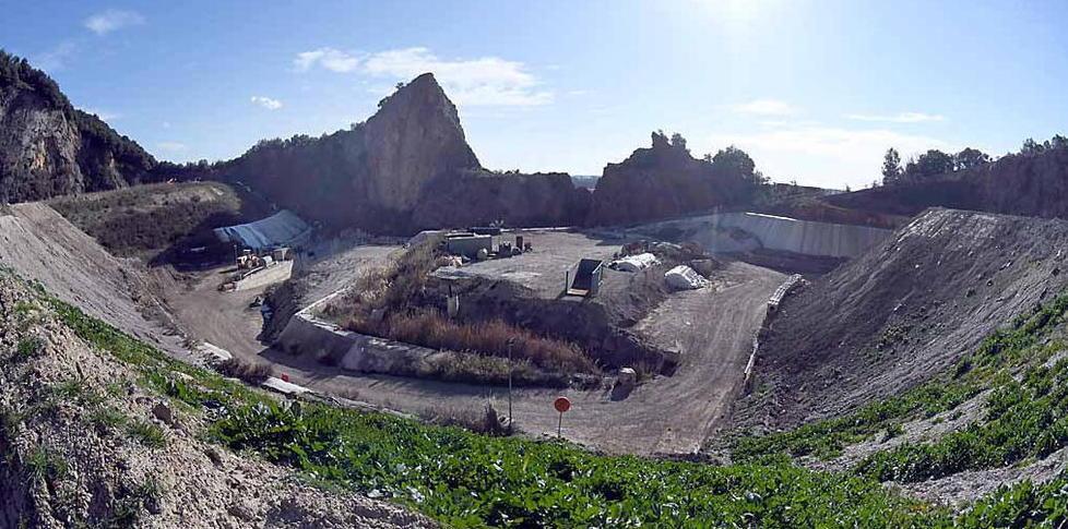 Cancelli aperti ai cittadini alla discarica