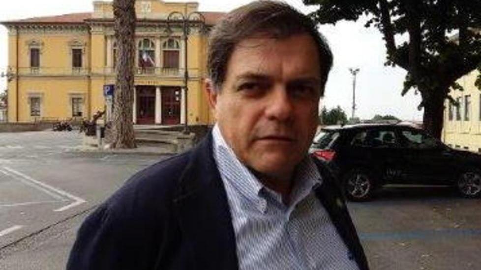 Interrotta la giunta: sindaco via dal Comune assieme agli assessori